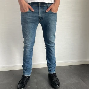Replay ANBASS  jeans 34/34 - Replay ANBASS jeans: pris:499kr| Storlek:W34 L34|Skick:9,8/10| Hör av dig vid minsta lilla fundering eller fråga| 