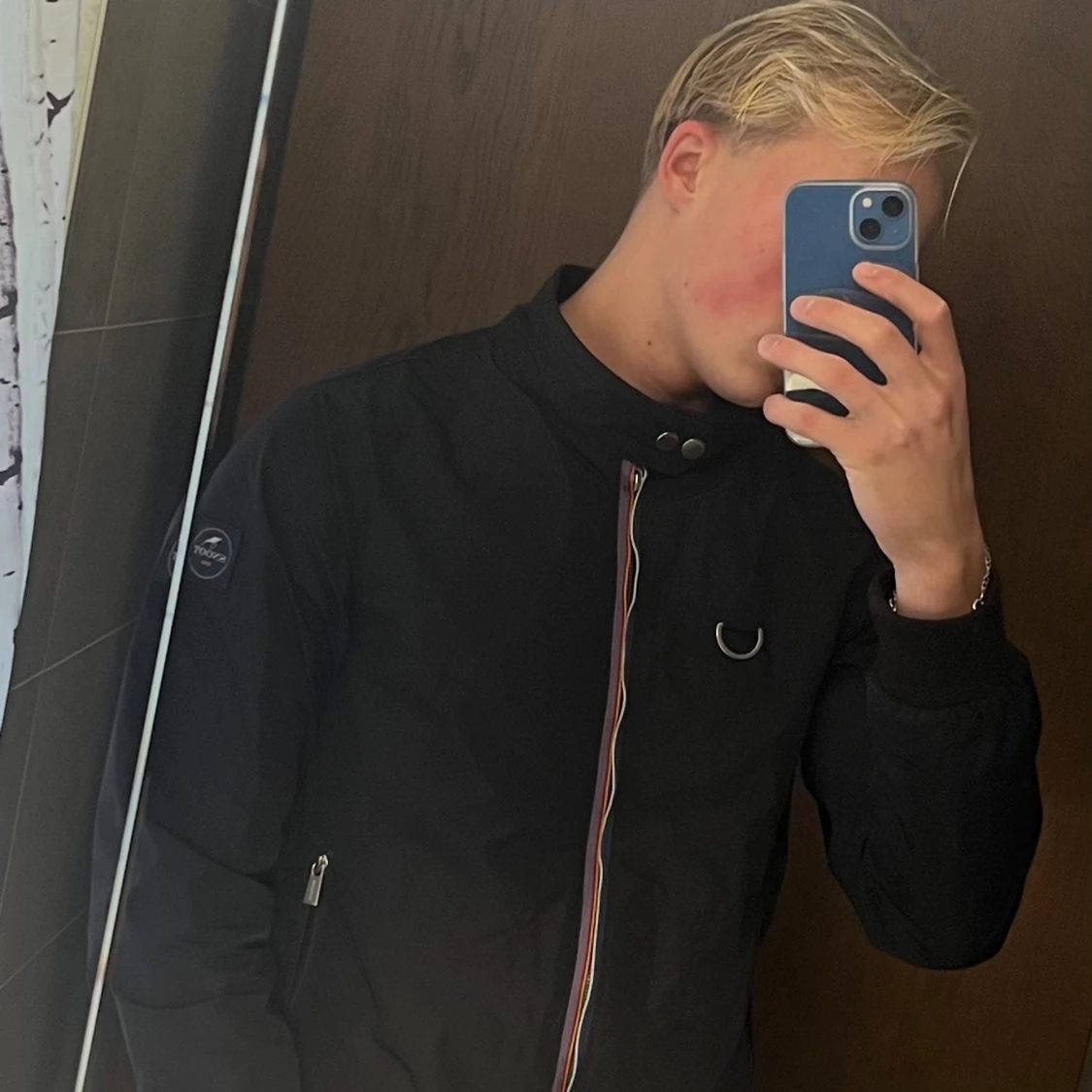 Svart vindjacka från Snoot