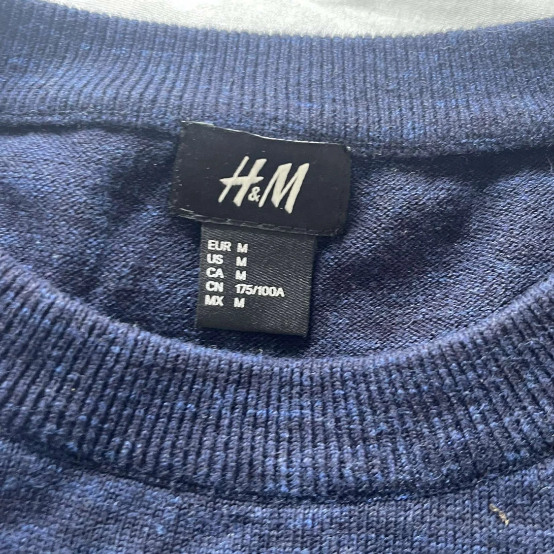 Mörkblå långärmad tröja från H&M - 2