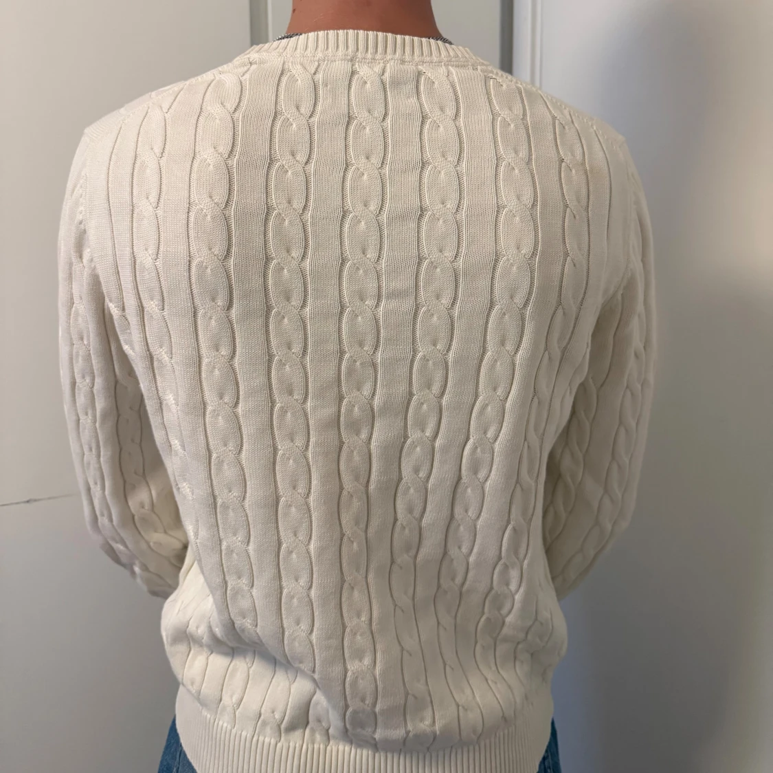 Vit kabelstickad tröja från GANT - 1
