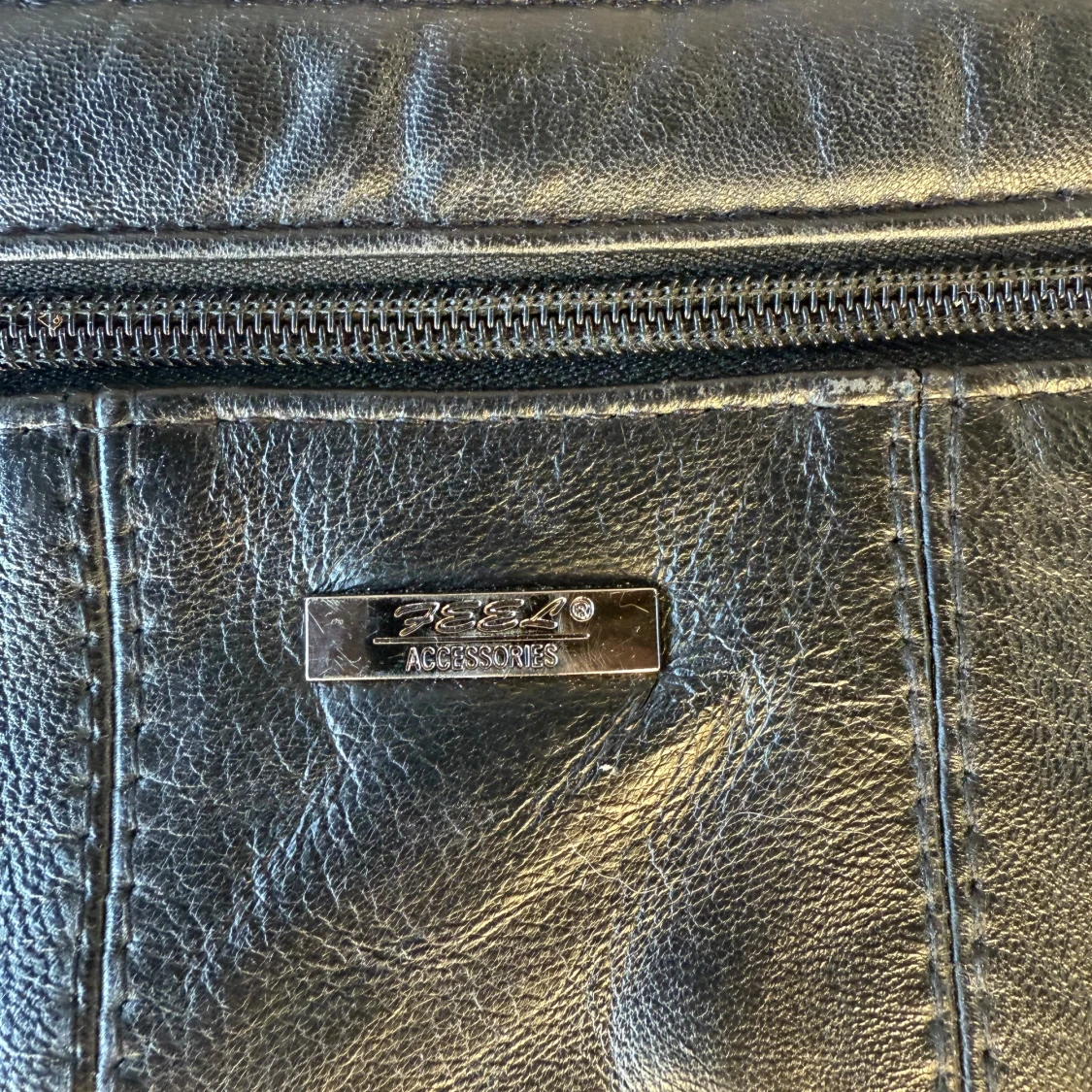 Svart axelväska från Feel Accessories - 1