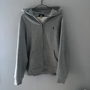 Ralph Lauren Hoodie - Bra skick, inga defekter. Storlek S. Skriv för fler frågor elr bilder 👍