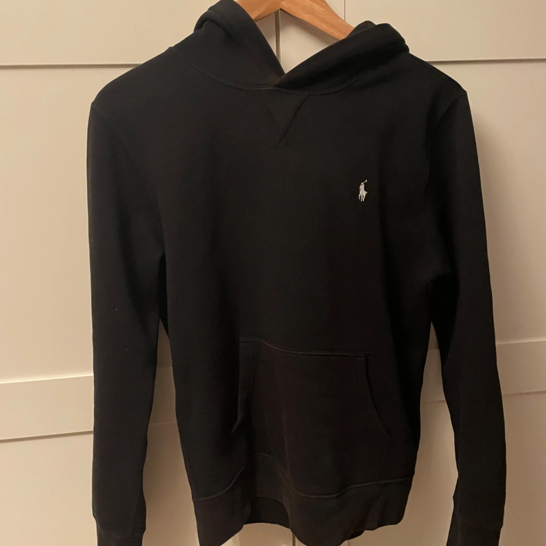 Svart hoodie från Polo Ralph Lauren