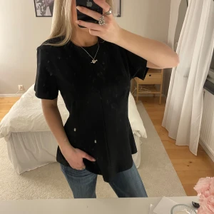 T shirt med insydd midja - Jätte söt t shirt med insydd midja!!