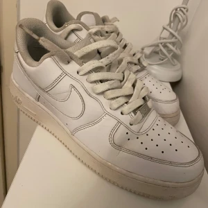 Air force 1 - Af1 storlek 42,5. Möts i stockholm skriv vid funderingar