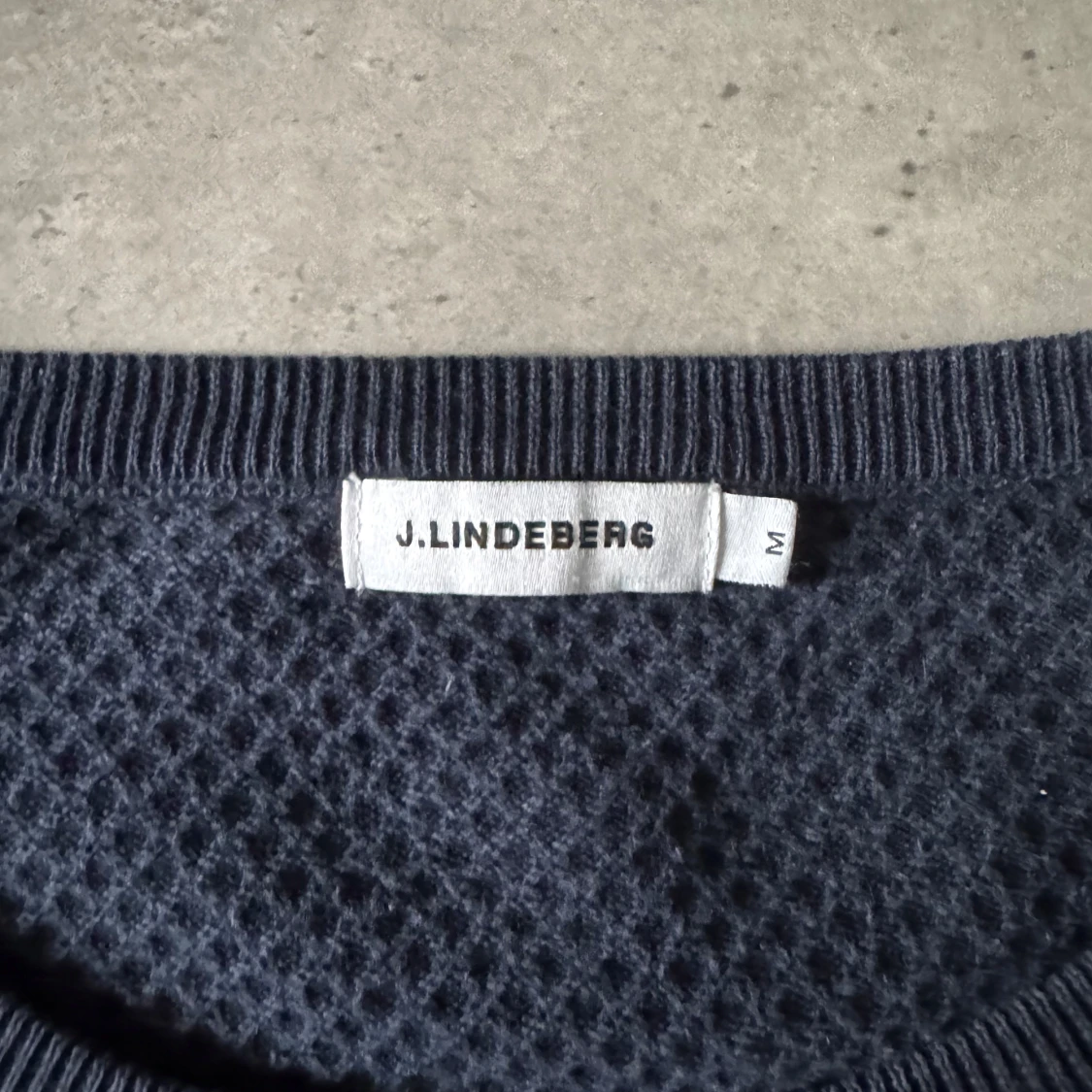 Mörkblå tröja från J.Lindeberg - 2