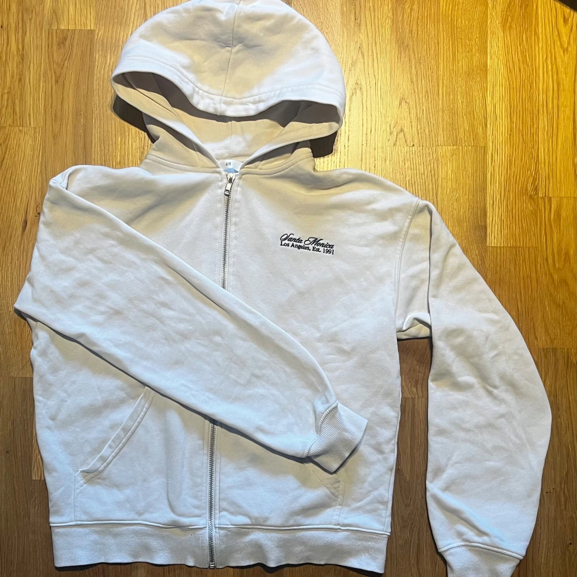 Santa Monica hoodie från H&M