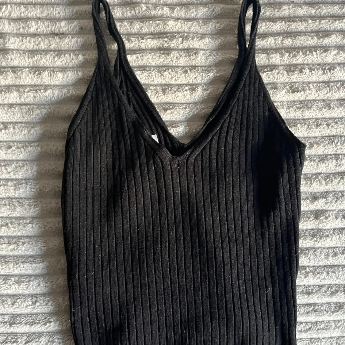 Svart ribbad linnetopp från H&M Divided - 1