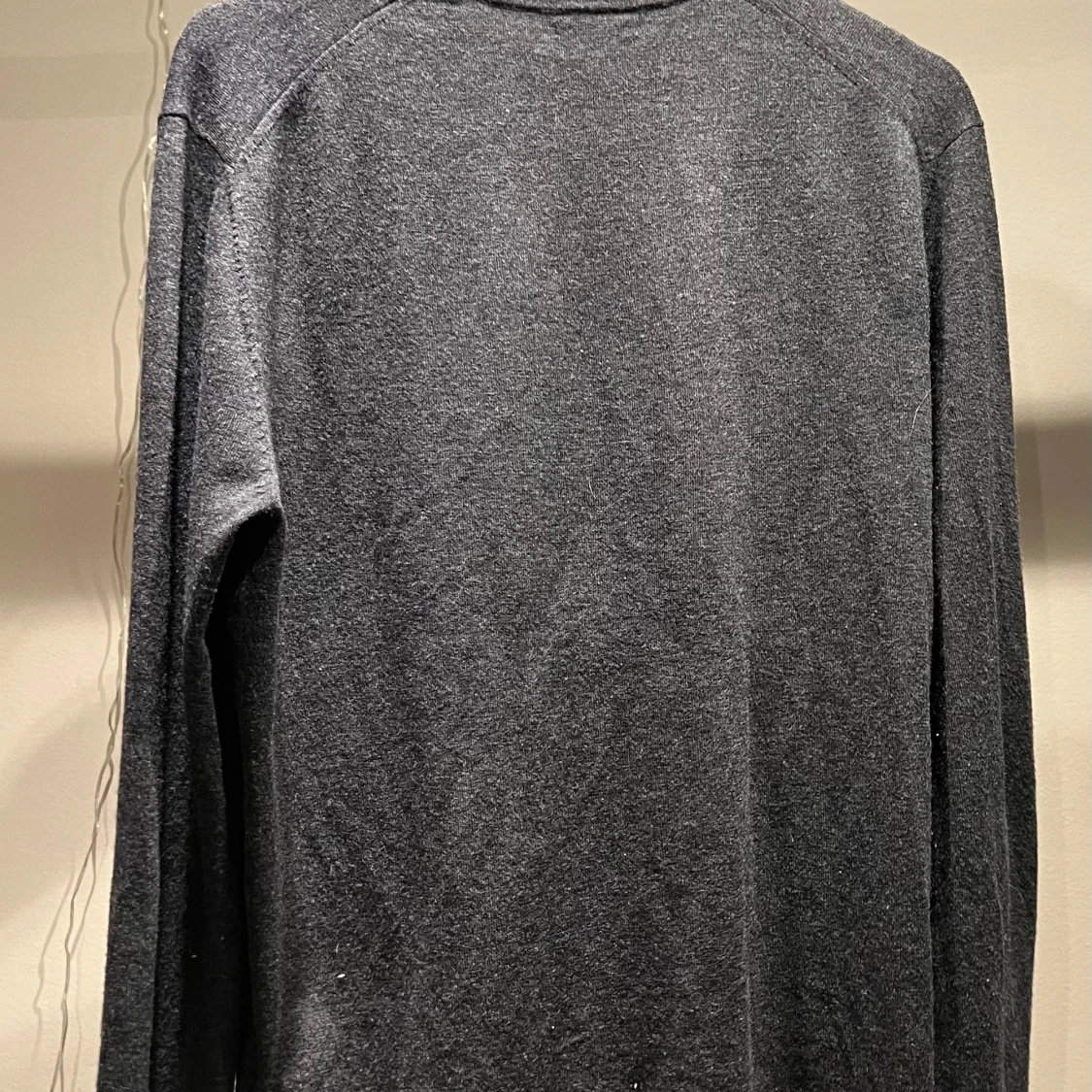 Grå tröja från Massimo Dutti - 1