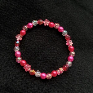 Armband - ARMBAND, 40:- ❤️🌹💖🌸  Omkretsen på min handled: 16 cm Omkrets på armband: 16 cm (passar mig)