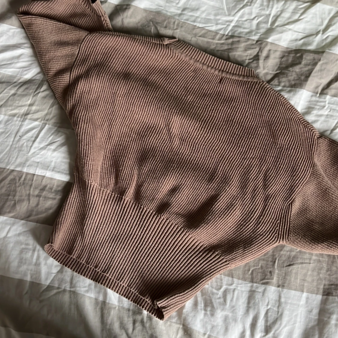 Beige ribbad stickad tröja Bik Bok - 2