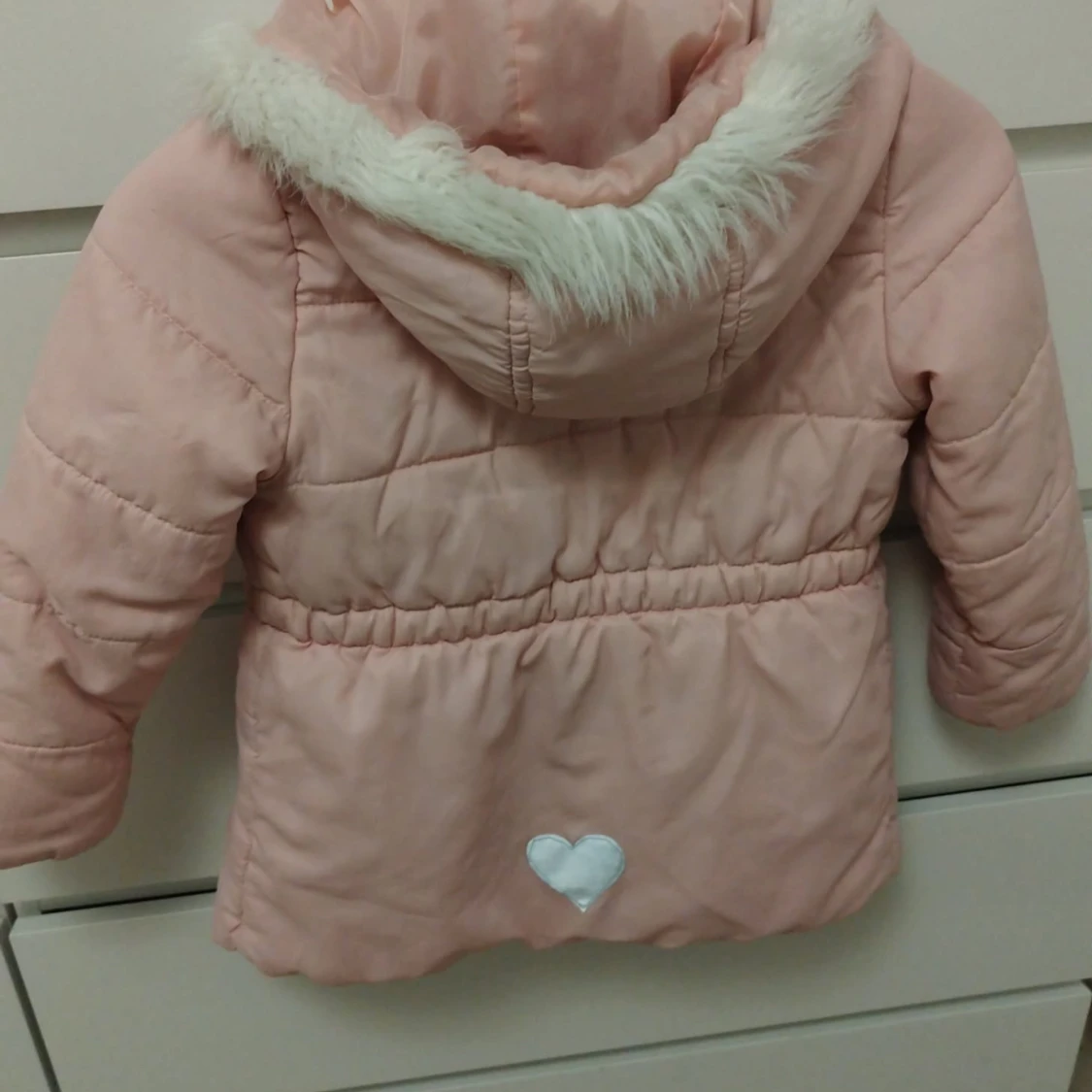 Ljusrosa pufferjacka för barn från H&M - 2