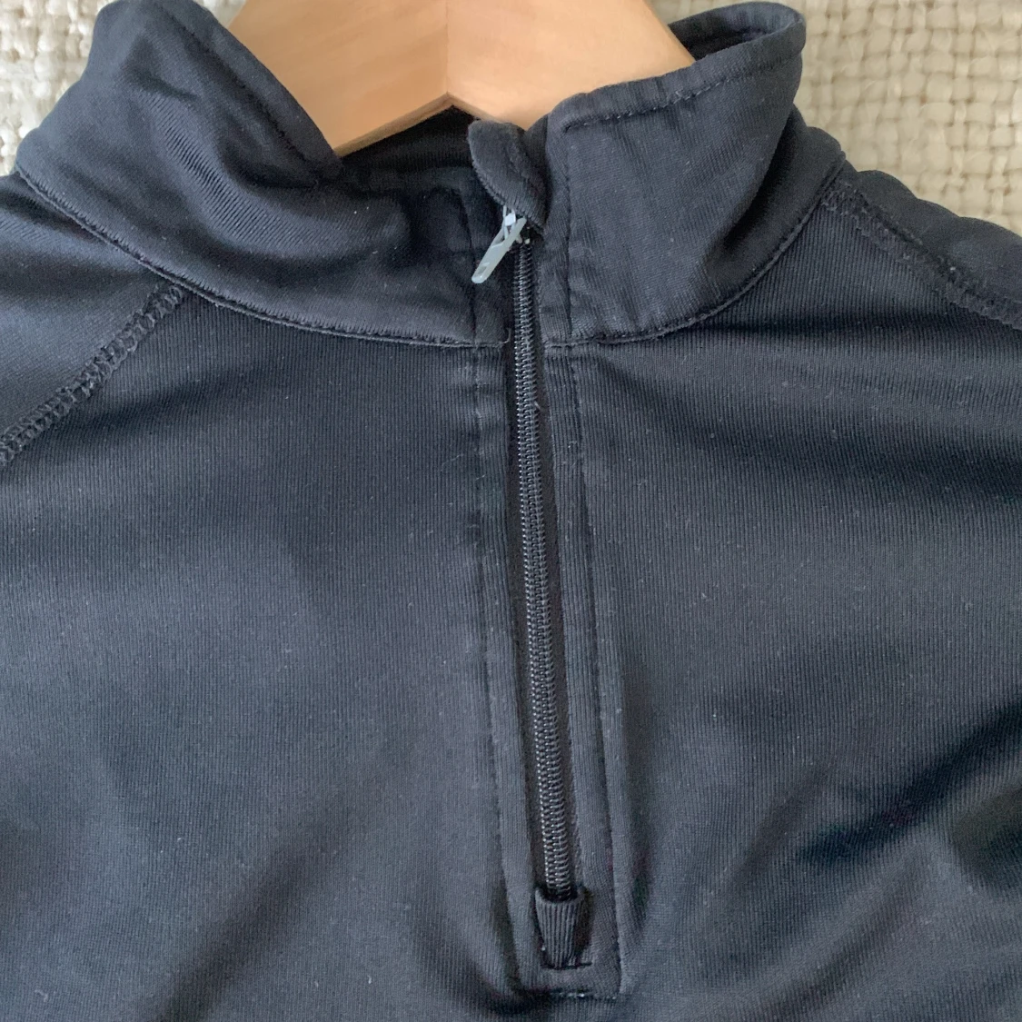 Svart långärmad tröja från CRW - 2