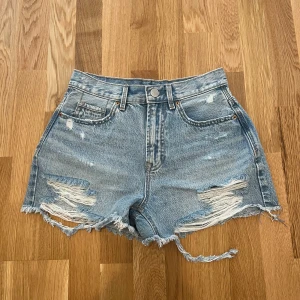 Jeans shorts  - Säljer dessa jeans shorts pga köpt nya och använder ej dessa! ☀️☀️