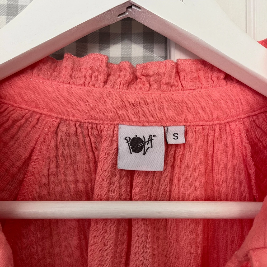 Korallrosa blus från Pola, strl S - 3