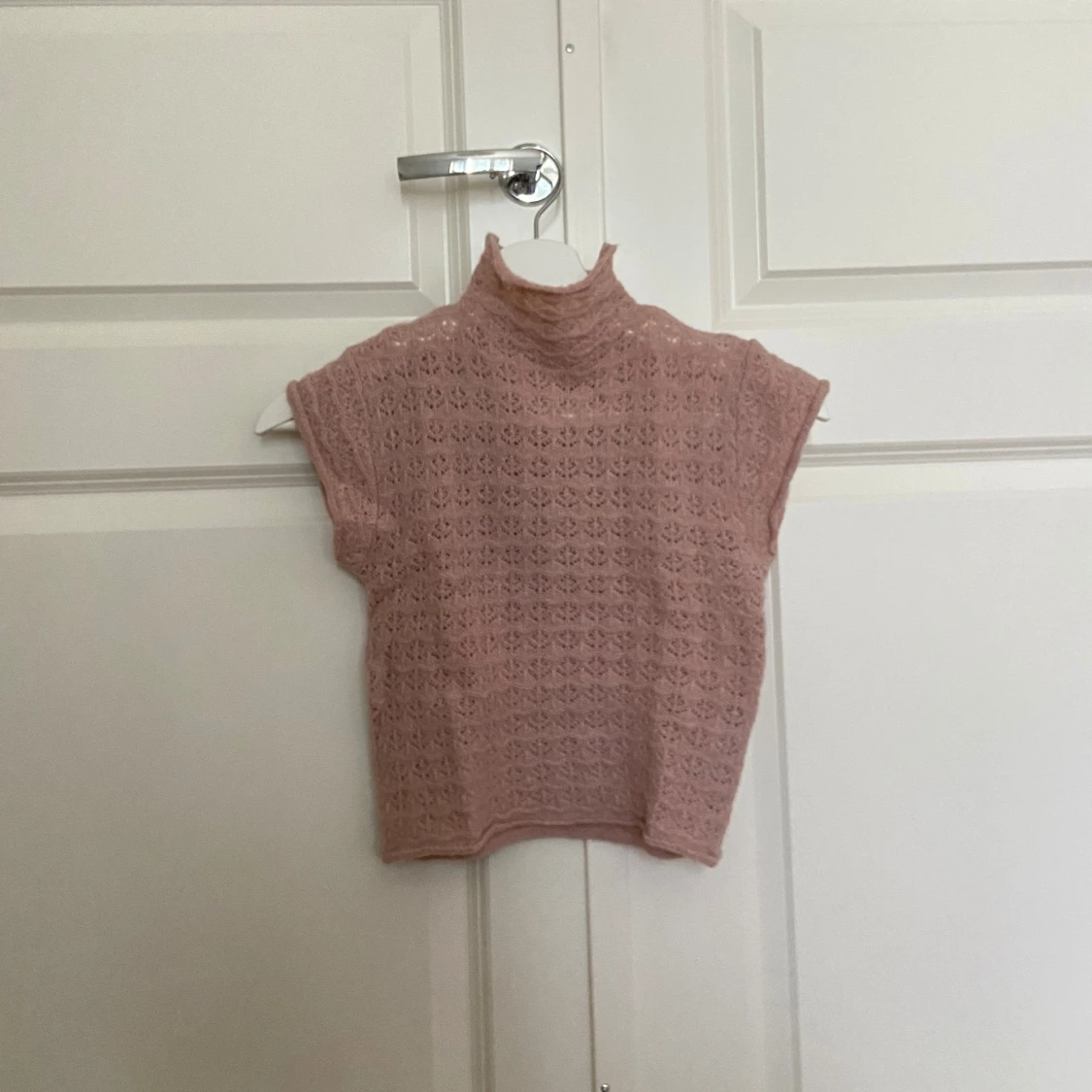 Rosa stickad polotopp!