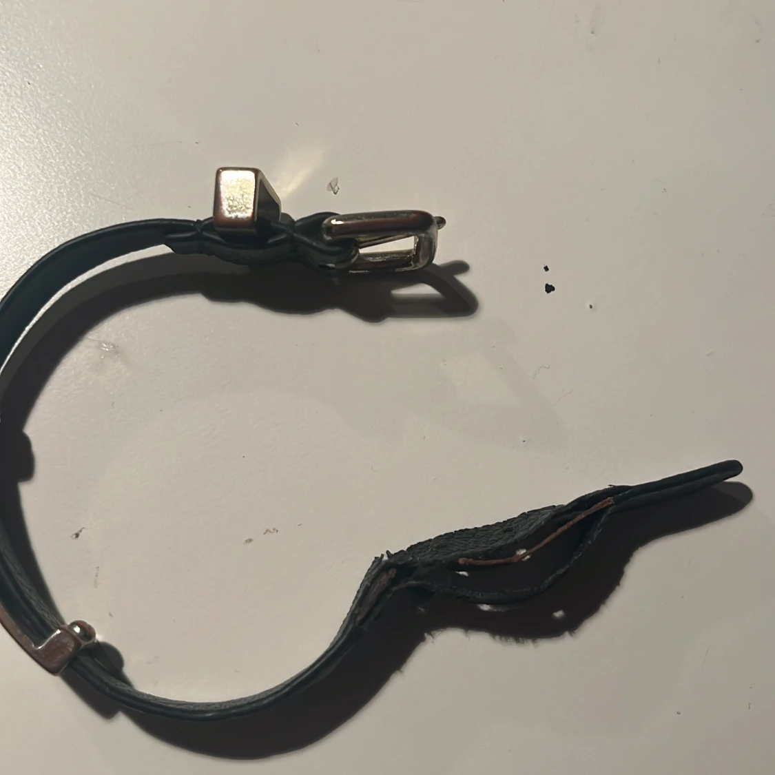 Silvrigt läderarmband Marc by Marc Jacobs - 2