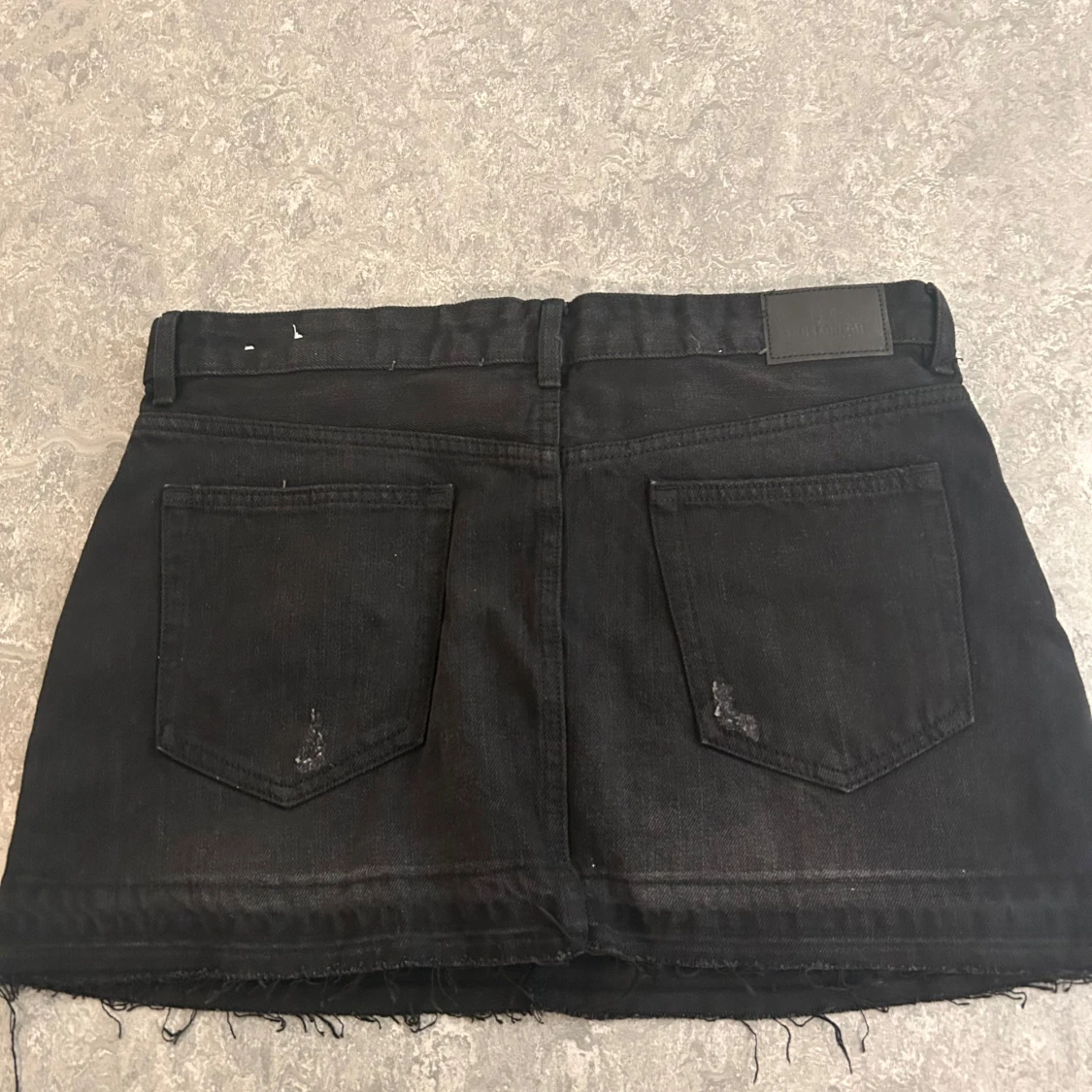 Svart jeanskjol från Pull&Bear - 1