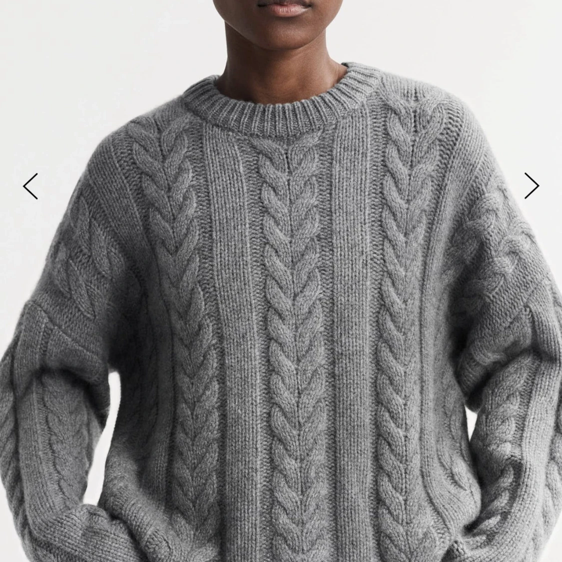 Chunky Cable Knit - 3