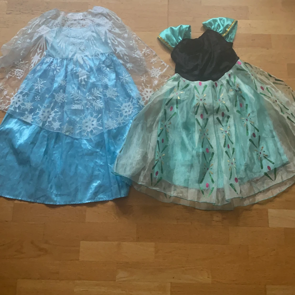 Frostkläklänningar,Frostleksaker - 90