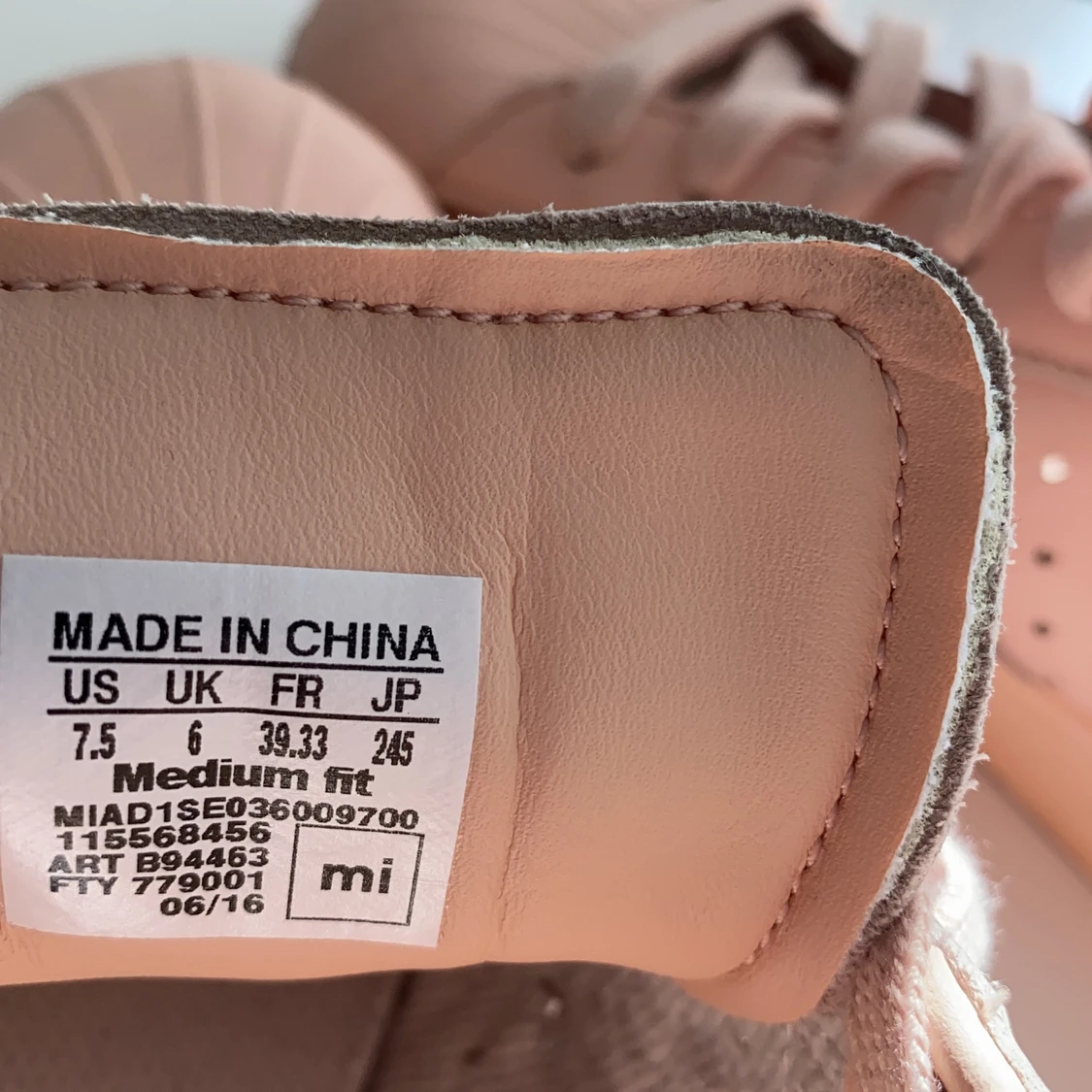 Rosa Adidas sneakers  - 91