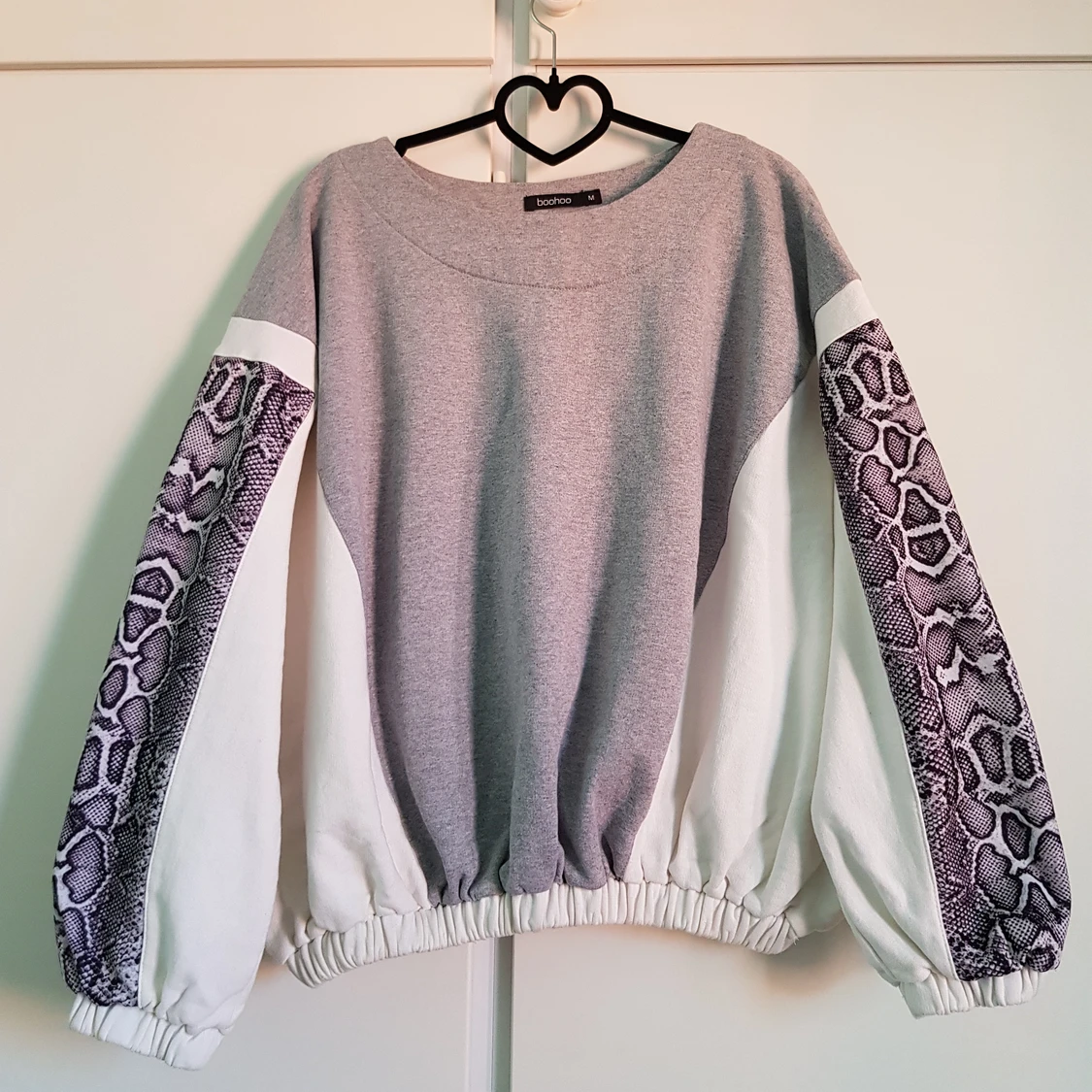 Overzised boohoo tröja.