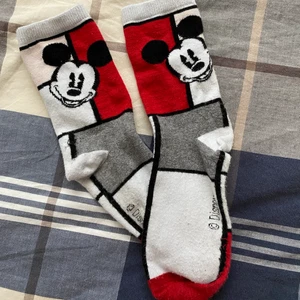 Strumpor - Mickie Mouse strumpor. Dem är tvättade jag lovar. + Dem är inte slitna häller
