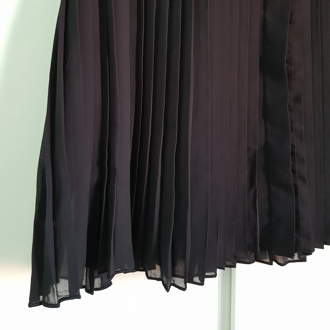 Plisserad blus från Weekday - 90