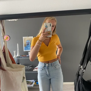 Orange topp - Orange topp som säljs för den inte används men är i bra skick. Köparen står för frakten💗