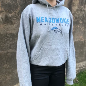 Vintage hoodie - Vintage Hoodie storlek M. Kom gärna med bud i kommentarerna 