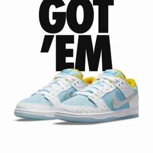 Nike SB dunk FTC - Storlek 42 helt nya raka vägen från nike, kom med bud😁