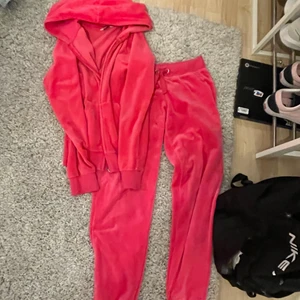 Mjukis set  - Min lillasyrras mjukisset från cubus. Har blivit för smått!