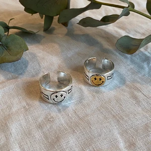 Klassiska ”Thunder” ringar ⚡️ 69kr - Vill få bort hela lagret, nu endast 69kr styck🔥🔥 ringen är i äkta sterling silver 925 samt justerbar, UNISEX. Priset är ink frakt, gäller så länge lagret räcker!