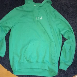Polar skate co hoodie - Nästan helt oanvänd jätte bra skick