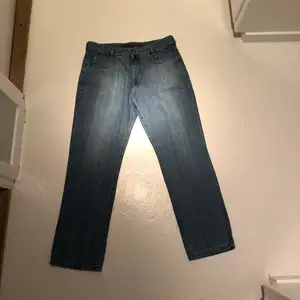 Jätte snygga joker jeans som är helt oanvända 
