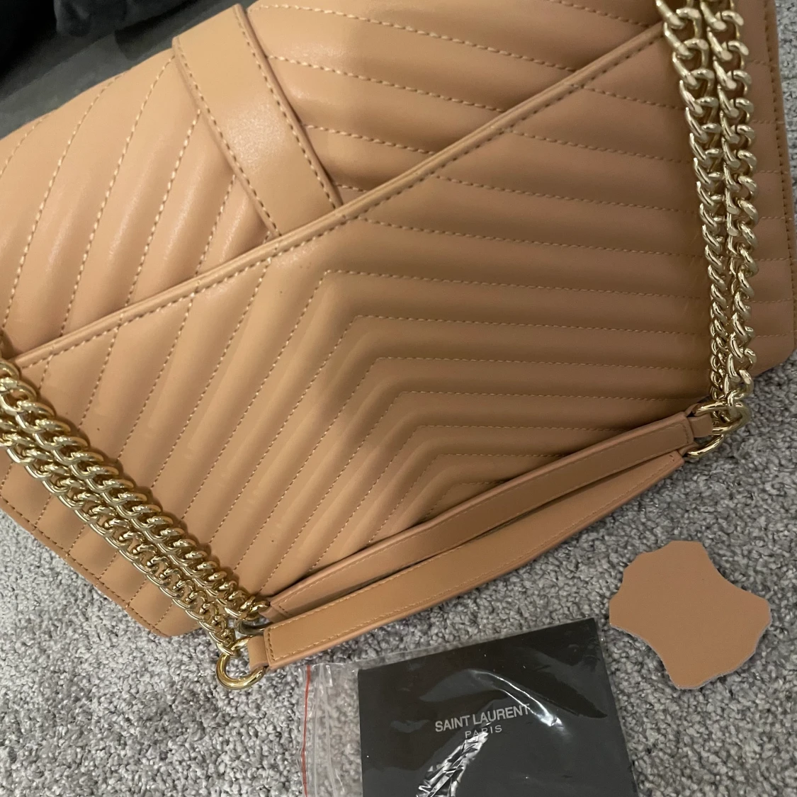 Ny YSL väska äkta skinn  - 90