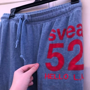 Blåa Svea mjukisbyxor  - Jätte fina och sköna blå Svea byxor 💕