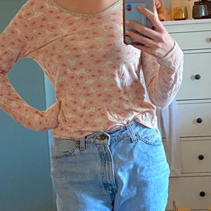 Rosa prickig tröja - Rosa tröja i jättemjukt material