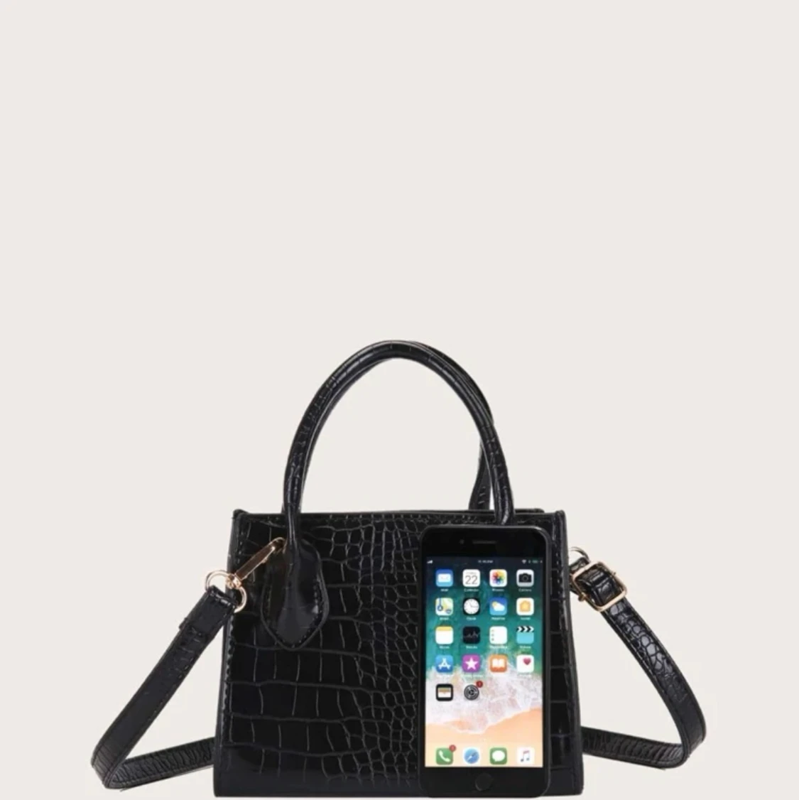 Svart liten krokodilväska   