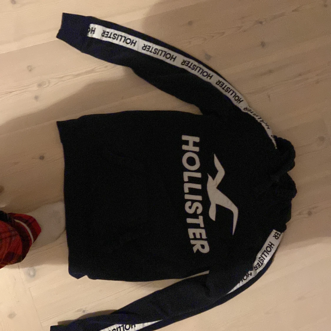 Hollister hoodie😁 - 90