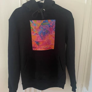 Hoodie the cool elephant  - Supersnygg hoodie av populära märket ”the cool elephant”. Perfekt skick. Använd fåtal gånger pga av att jag har två liknande. 