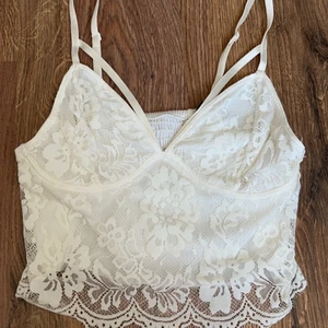 Topp från bikbok - Top från bikbok i storlek S