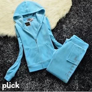 JUICY COUTURE - Säljer detta fina settet igen pga köparen svarade inte!!!💙 köpta från AliExpress ( det är en kopia)