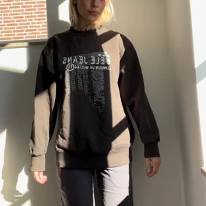 Vintage Sweatshirt - Vintage brun/grön sweatshirt 😆