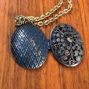 Unik Halsband - Megnet öppnare som mandel form