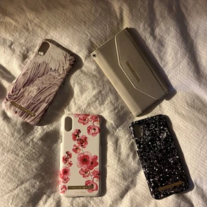 Mobilskal - 4 ideal of swedenskal till iphone xs, nästintill oanvända så i superfint skick✨ Dom tunna kostar 50 kr styck och plånboksfodralet 100, men man kan få alla för 200 kr+frakt💗