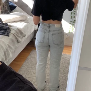 Jeans - Gå jeans ifrån zara. Använt 1 gång 