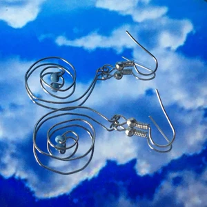 Örhängen - Valfri färg på pärlan i mitten