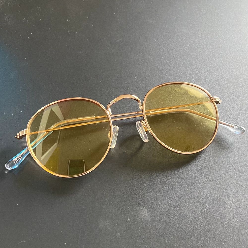 Retro solglasögon - H&M | Plick Second Hand