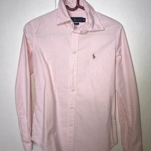 Storlek XS - Helt oanvänd skjorta från Ralph Lauren! 